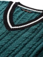 OnlyTrend Cable-Knit Contrast Tipped Vest