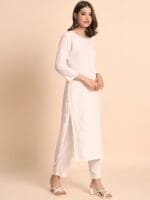 OnlyTrend Floral Embroidered Round Neck Chikankari Regular Kurta