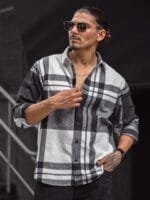 OnlyTrend Men Spread Collar Tartan Checked Cotton Casual Shirt