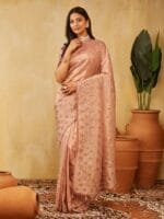 OnlyTrend Floral Embroidered Saree